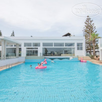 Atlantica Panthea Resort