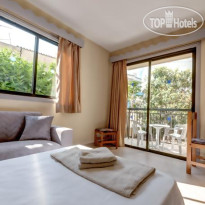 A Maos Hotel Apartments 