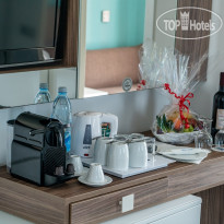 Nestor Junior Suites and Deluxe Rooms