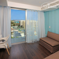 Nestor JUNIOR SUITE SITTING AREA