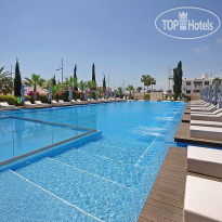 Nestor LUXURY SUNBEDS POOL