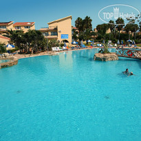 Makronisos Village 