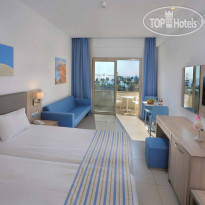 Nissiana Hotel & Bungalows