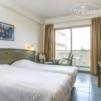 Nissiana Hotel & Bungalows