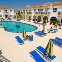 Cosmelenia Hotel Apartments 