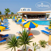 Cosmelenia Hotel Apartments 