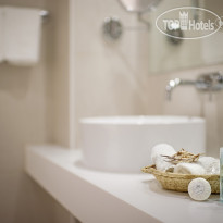 Grecian Sands Hotel