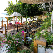 The Golden Coast Beach Hotel 