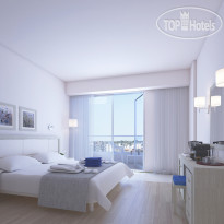 The Golden Coast Beach Hotel