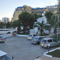 Flisvos Beach Apartments 
