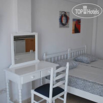 Flisvos Beach Apartments 