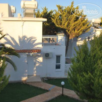 Flisvos Beach Apartments 