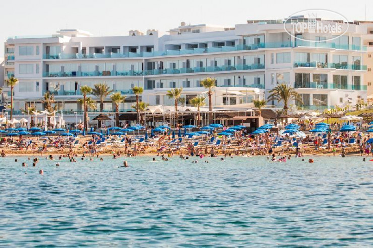 Hotelier's photos Vrissaki Beach Hotel 3*