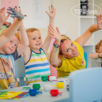 Louis St. Elias Resort 