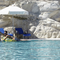 Louis St. Elias Resort 