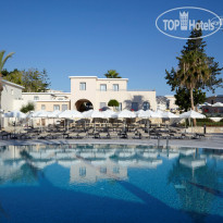 Louis St. Elias Resort 