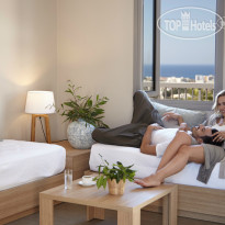 Louis St. Elias Resort 