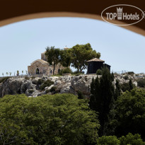 Louis St. Elias Resort 