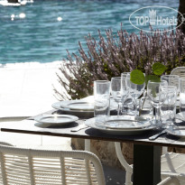 Louis St. Elias Resort 