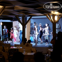 Louis St. Elias Resort 