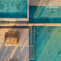 Cavo Zoe Seaside Hotel