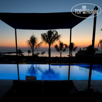 Cavo Zoe Seaside Hotel
