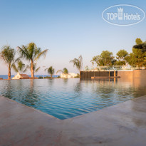 Cavo Zoe Seaside Hotel