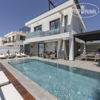 Chris Le Mare Gold Luxury Villa 