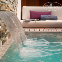 Chris Le Mare Gold Luxury Villa