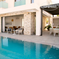 Chris Le Mare Gold Luxury Villa