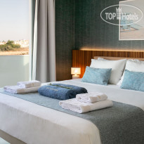 Chris Le Mare Gold Luxury Villa