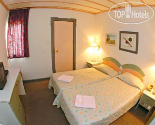 Hotel photo Tropicana 2*