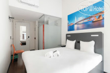 easyHotel Rotterdam City Centre 2*