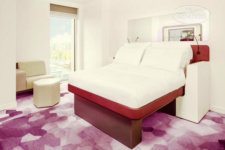 Hotel photo YOTEL Amsterdam 4*