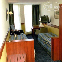 A-Train Hotel 