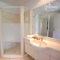 Lagoon Breeze Villas