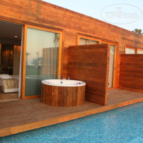 Risus Beach Resort Hotel
