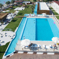Risus Beach Resort Hotel