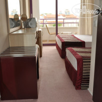 Merry Hotel 