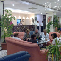 Merry Hotel 