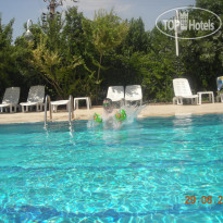 Merry Hotel 