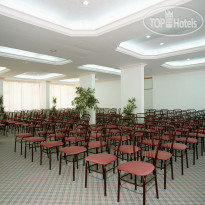 Merry Hotel