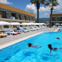 Royal Beach Club Hotel 