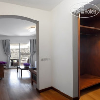 Maki Hotel