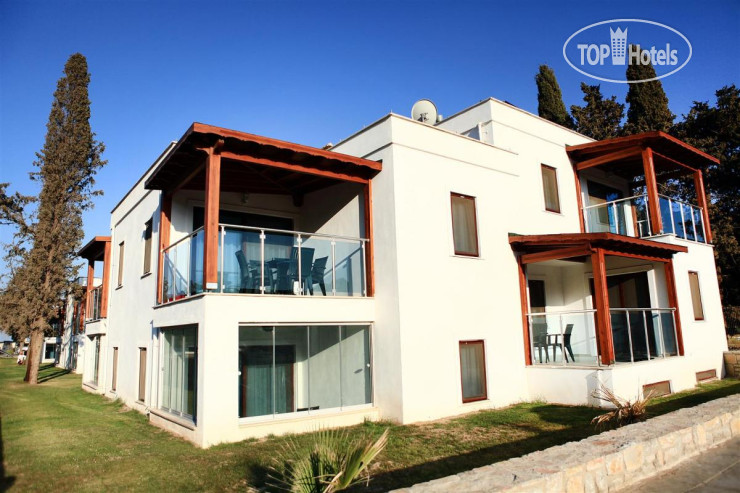 Hotelier's photos Parilti Beach & Apartments