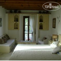 Villa Rustica Restaurant ve Art Gallery