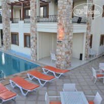 Liona Residence