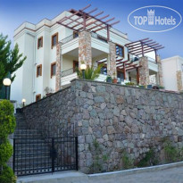 Liona Residence