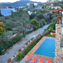 Liona Residence