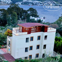 Liona Residence